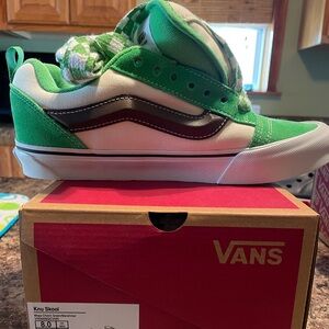Green Vans Knu Skool,
